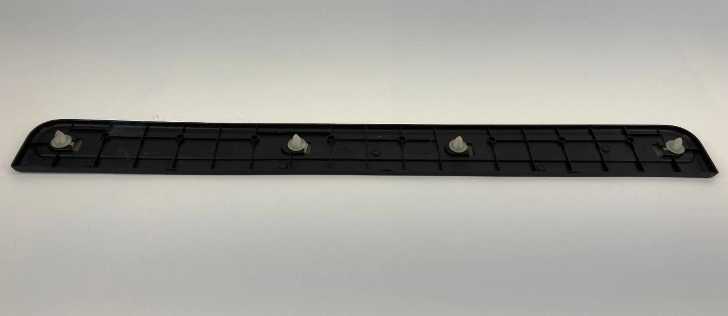 07 08 INFINITI G35 SEDAN FRONT LEFT DRIVER DOOR SILL SCUFF PLATE 769B0-JK000 OEM