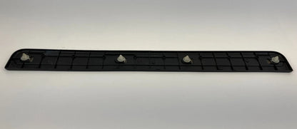 07 08 INFINITI G35 SEDAN FRONT LEFT DRIVER DOOR SILL SCUFF PLATE 769B0-JK000 OEM