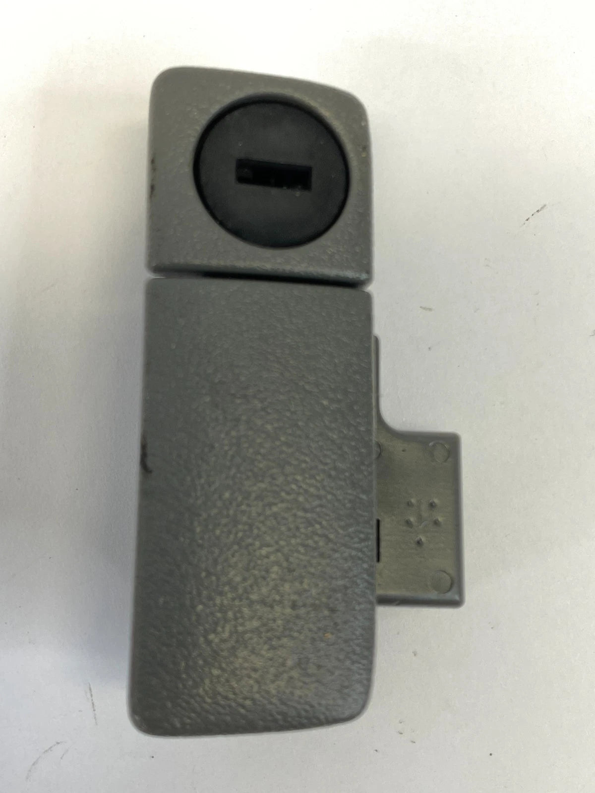 2002-2006 NISSAN ALTIMA GLOVE BOX LATCH LOCK HANDLE ASSEMBLY GRAY OEM