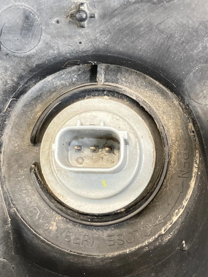 2012-2016 CHEVROLET SONIC FRONT RIGHT SIDE HEADLIGHT LAMP HALOGEN 96830972 OEM