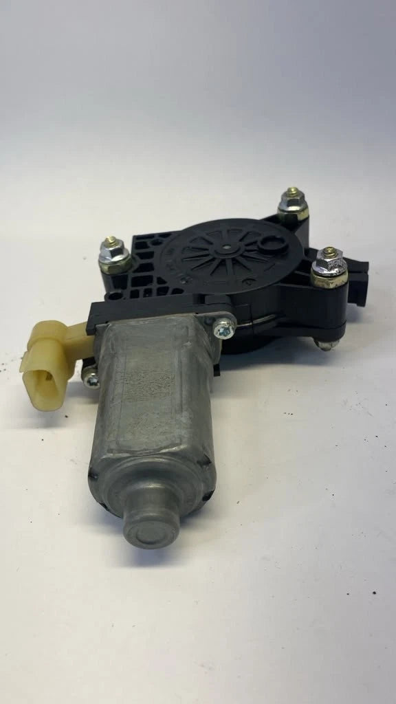 2006-2011 HYUNDAI ACCENT SEDAN FRONT RIGHT PASSENGER POWER WINDOW MOTOR OEM