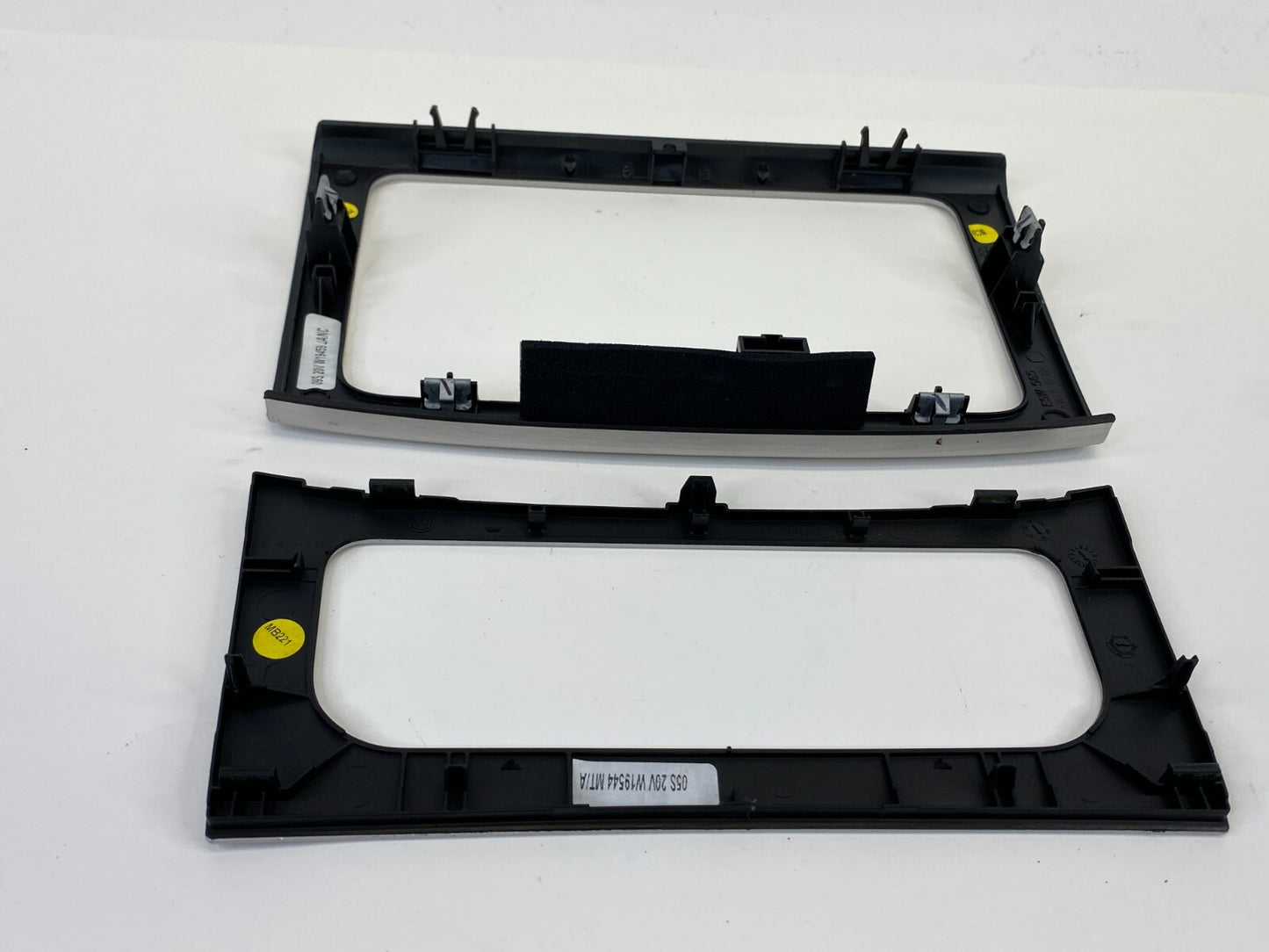 2009-2011 Volkswagen CC Center Dash Radio Panel Trim Cover Bezel Panel Set OEM