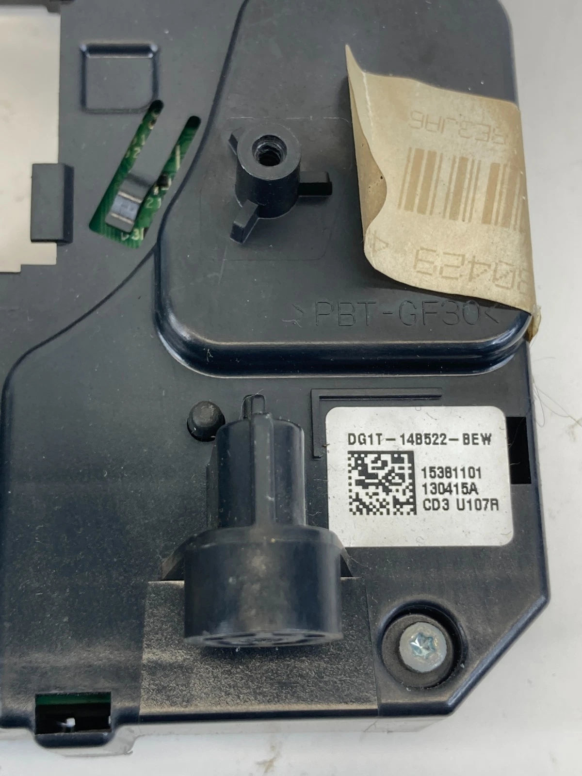 2013-2015 FORD TAURUS POLICE INTERCEPTOR SEDAN STEERING COLUMN HOUSING BRACKET