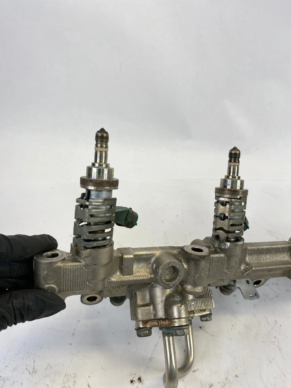 2006-2013 LEXUS IS250 ENGINE FUEL RAIL W/ INJECTOR INJECTORS SET OF 3 OEM