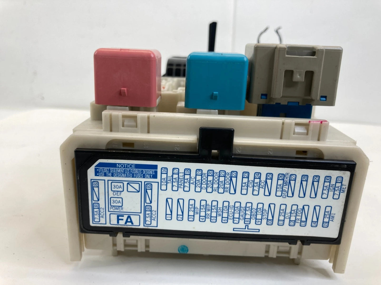 2008-2014 SCION XD INTERIOR DASH CABIN FUSE BOX RELAY JUNCTION UNIT 82730-52C61