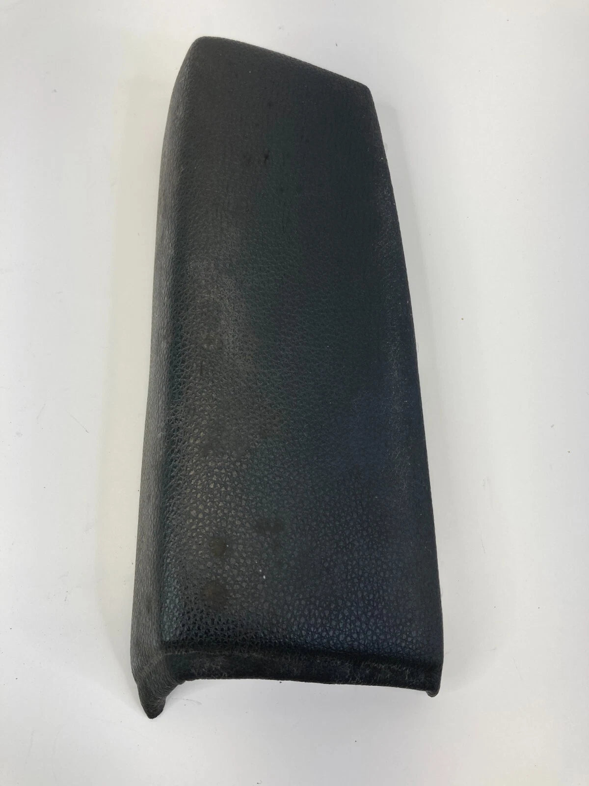 2016 CHEVROLET CRUZE LIMITED FRONT LEFT SIDE INNER DOOR ARMREST PAD TRIM ASSY