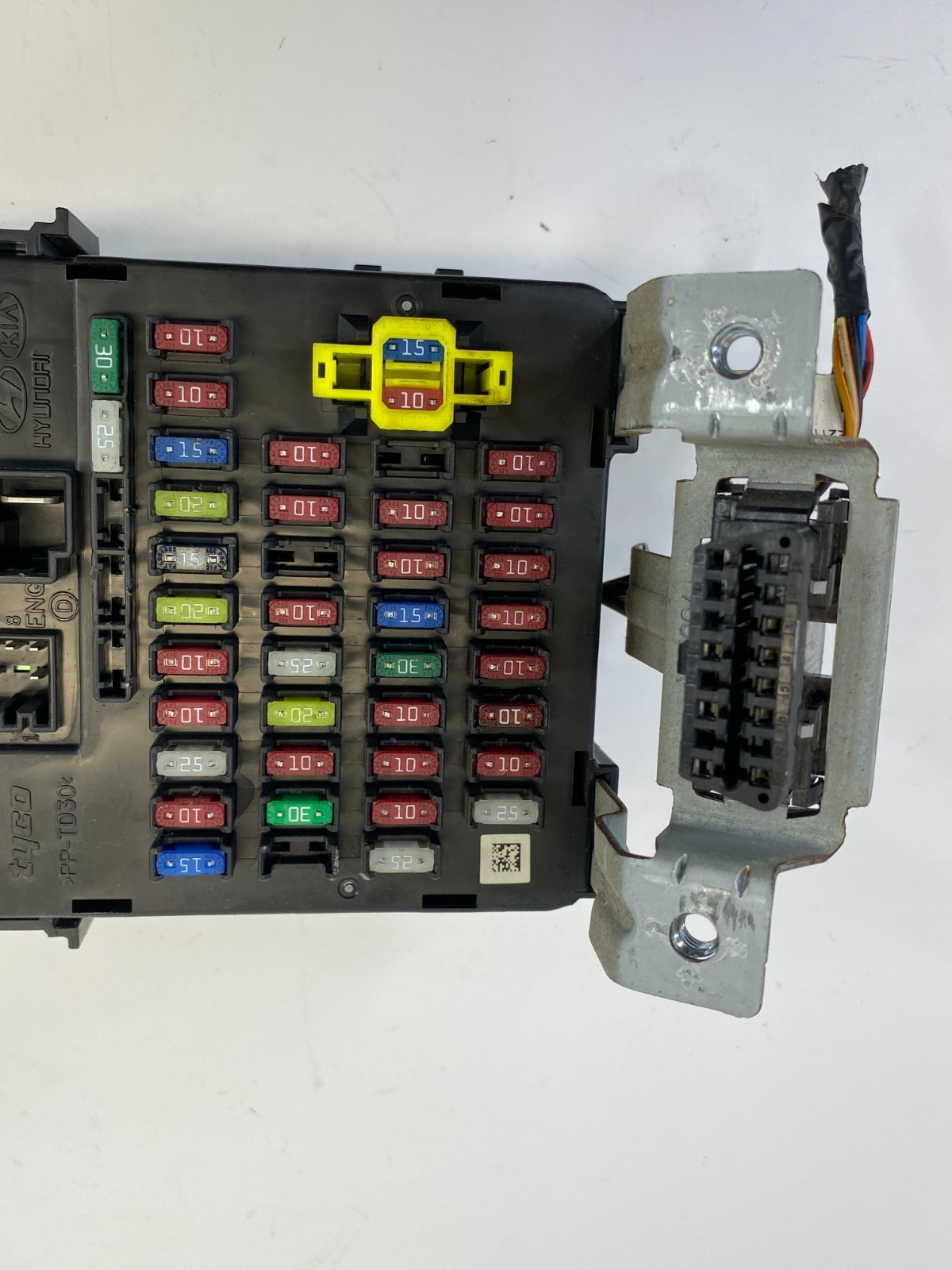 2006 2007 2008 2009 2010 2011 Hyundai Accent Cabin Fuse Box Relay Junction OEM