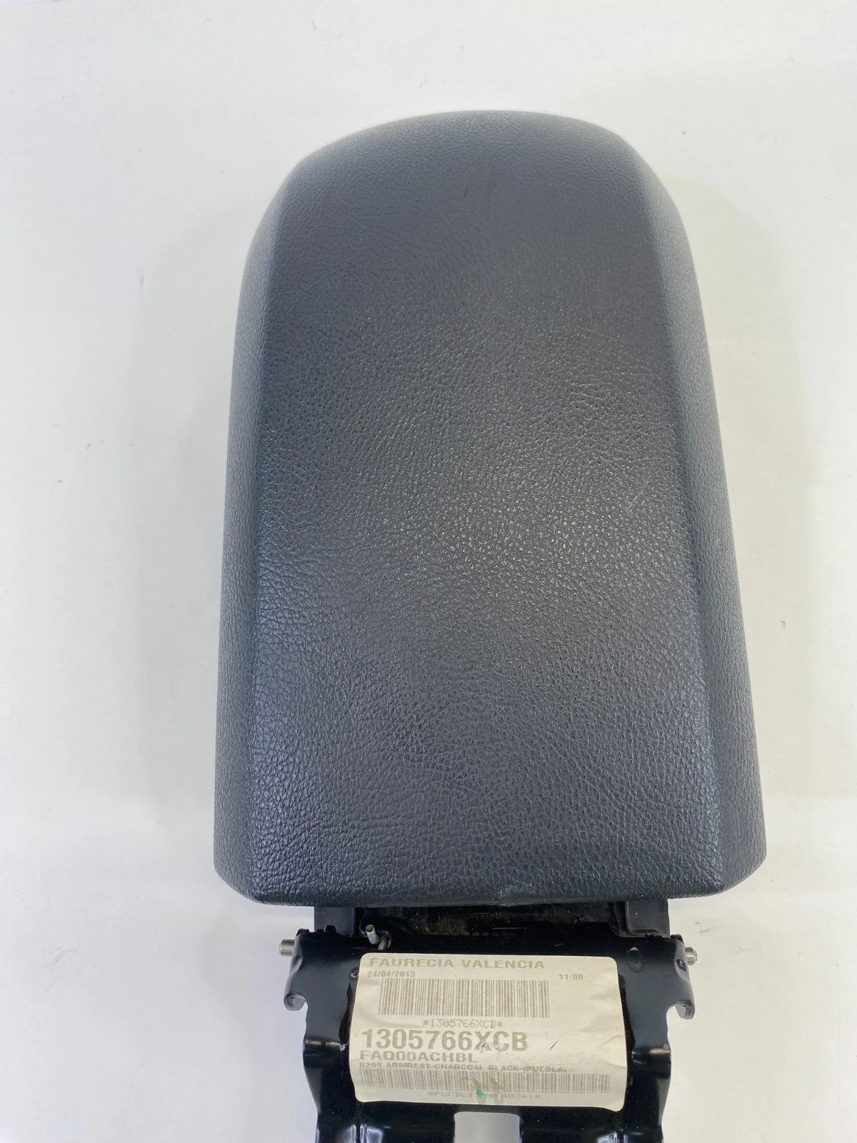 2014-2019 Ford Fiesta Front Center Console Lid Armrest Arm Rest 1305766XCB OEM
