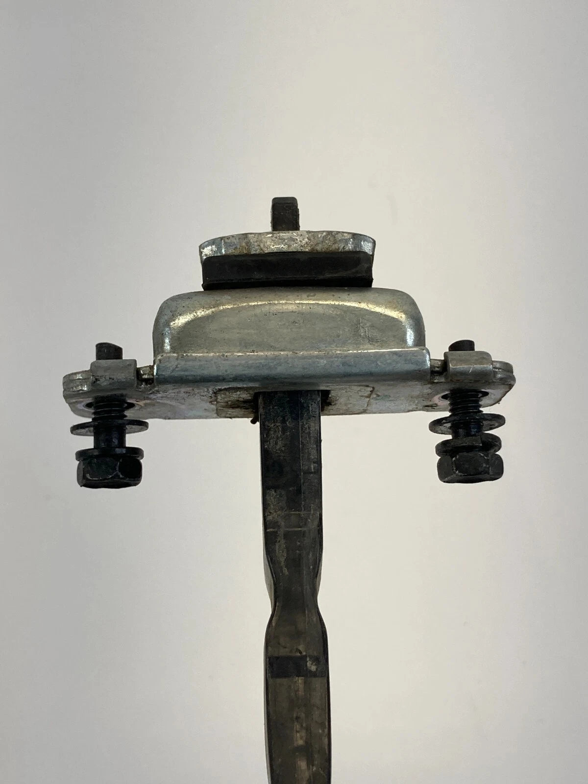2011-2014 HYUNDAI SONATA REAR RIGHT SIDE DOOR CHECK ARM HINGE STOPPER DETENT