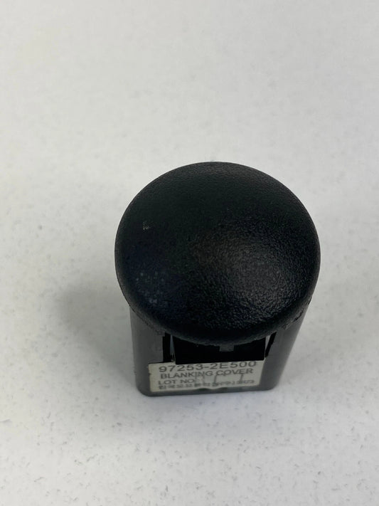 2005-2010 KIA SPORTAGE DASH BLANKING COVER SENSOR BEZEL TRIM 97253-2E500 OEM