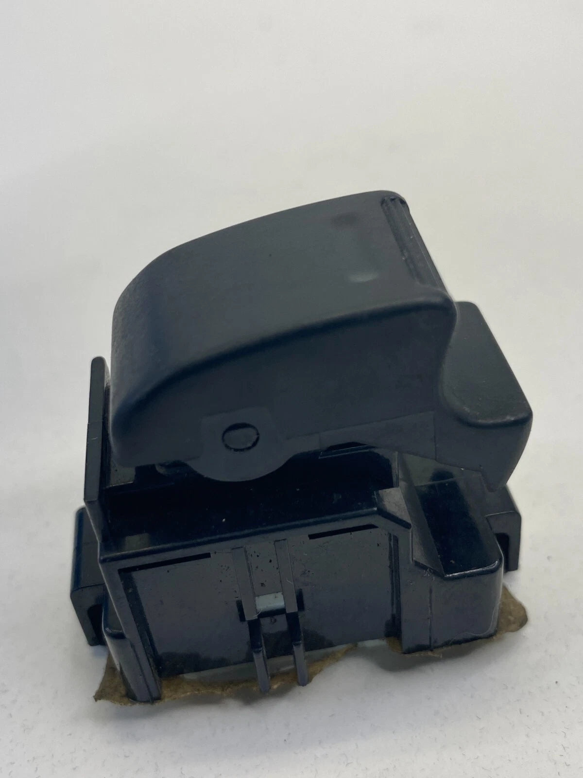 1992-1996 TOYOTA CAMRY SEDAN 4DR REAR LEFT BACK SIDE DOOR POWER WINDOW SWITCH