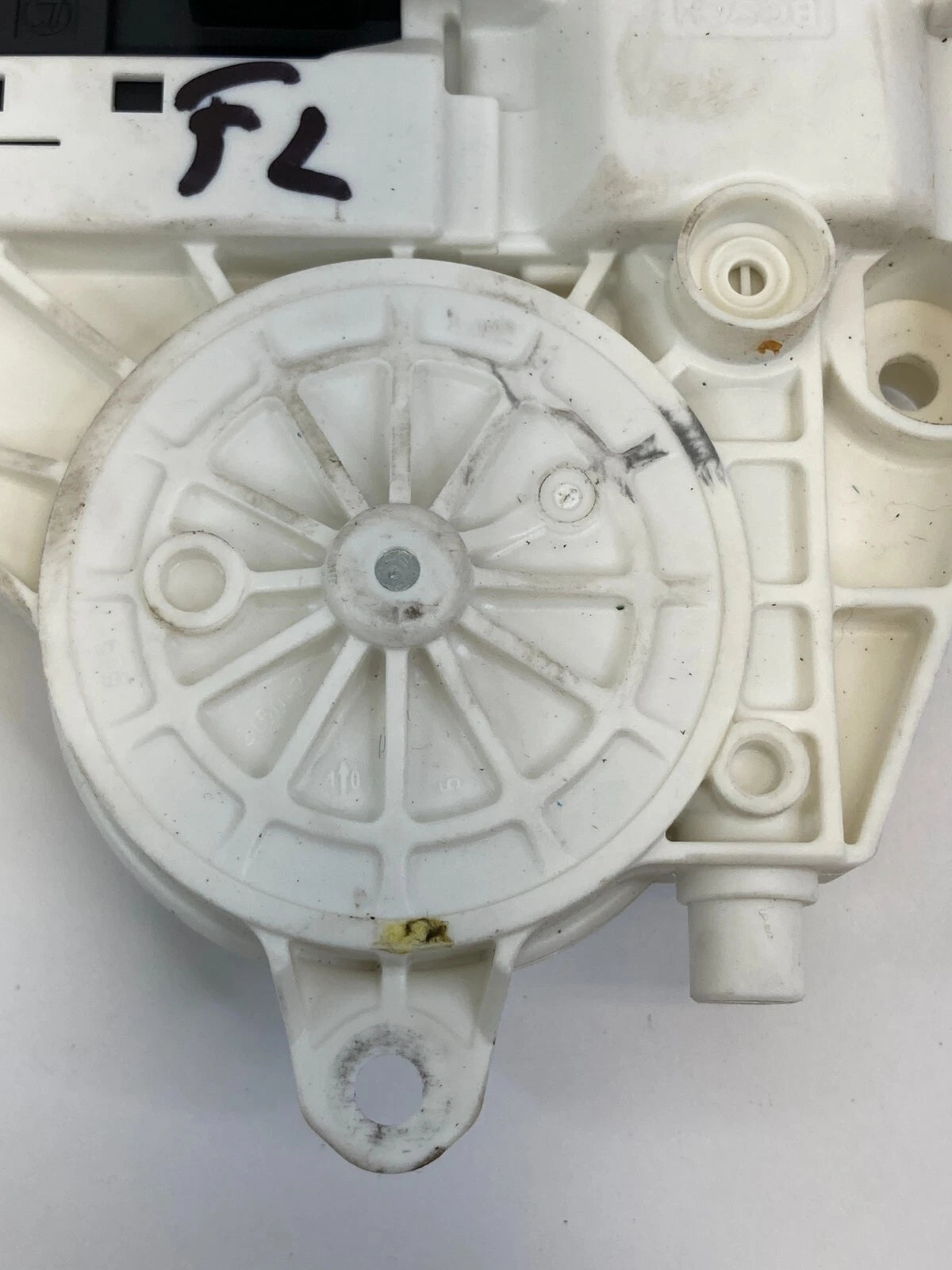2009-2011 VOLKSWAGEN TIGUAN FRONT LEFT SIDE DOOR POWER WINDOW MOTOR 5N0959701D