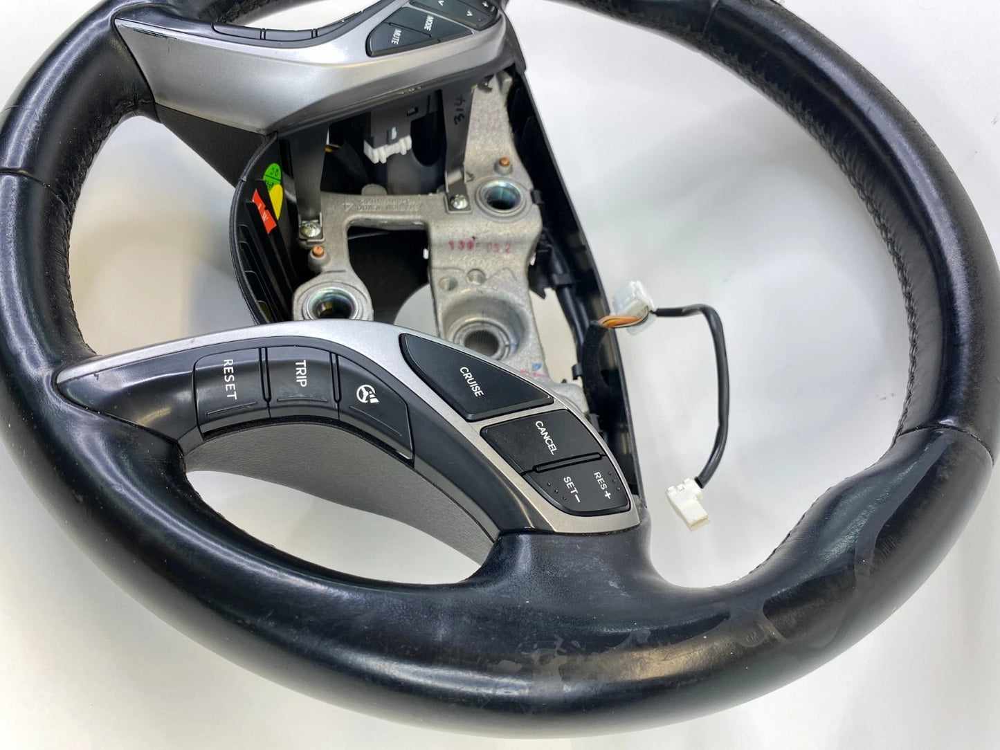 2013-2017 HYUNDAI ELANTRA GT STEERING WHEEL ASSY W/ CRUISE & PHONE CONTROL OEM