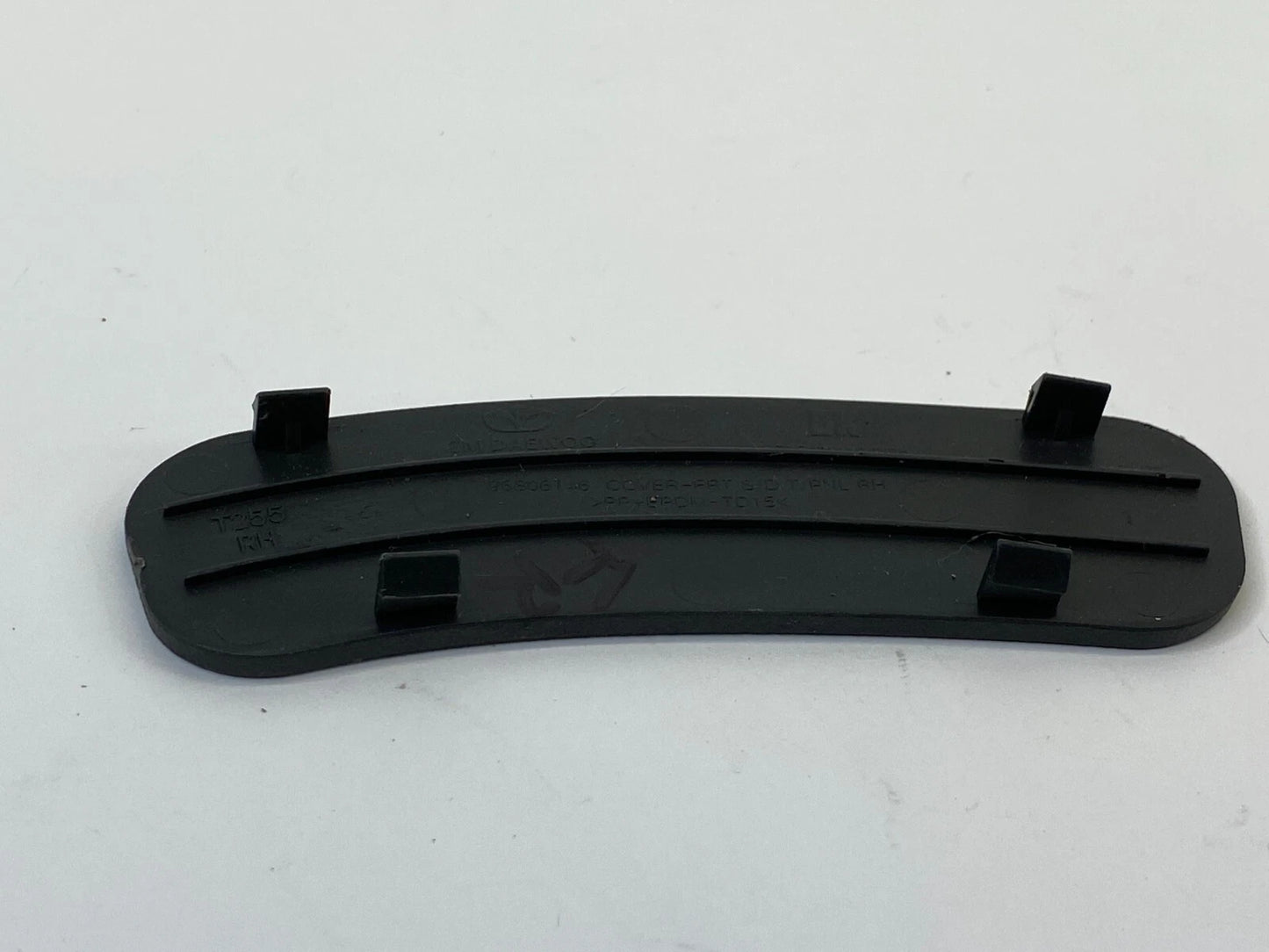 2009-2011 CHEVROLET AVEO FRONT RIGHT PASSENGER SIDE DOOR ACCESS COVER TRIM PANEL