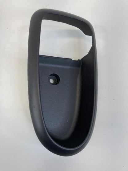 01-06 Hyundai Elantra Front Right Passenger Door Handle Bezel Cover 82621-2D000