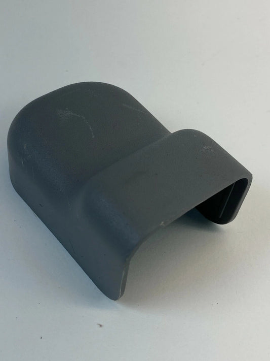 2007 2008 HYUNDAI ELANTRA SEDAN SEAT TRACK CAP TRIM PLASTIC COVER 885673K000 OEM