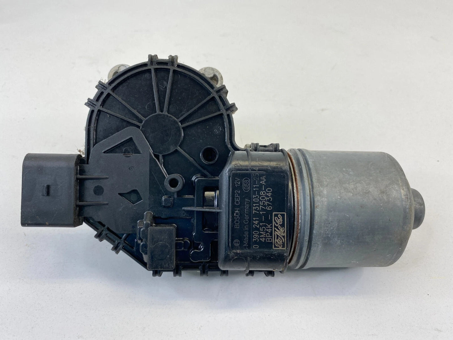 2004-2009 MAZDA 3 SEDAN FRONT WINDSHIELD WIPER MOTOR ASSEMBLY BP4K-67340 OEM