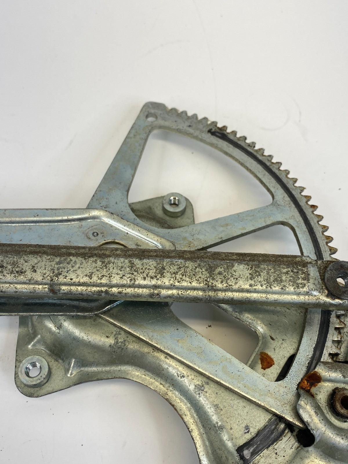 2004-2009 Toyota Prius Front Right Door Window Regulator W/ Motor 85710-35180