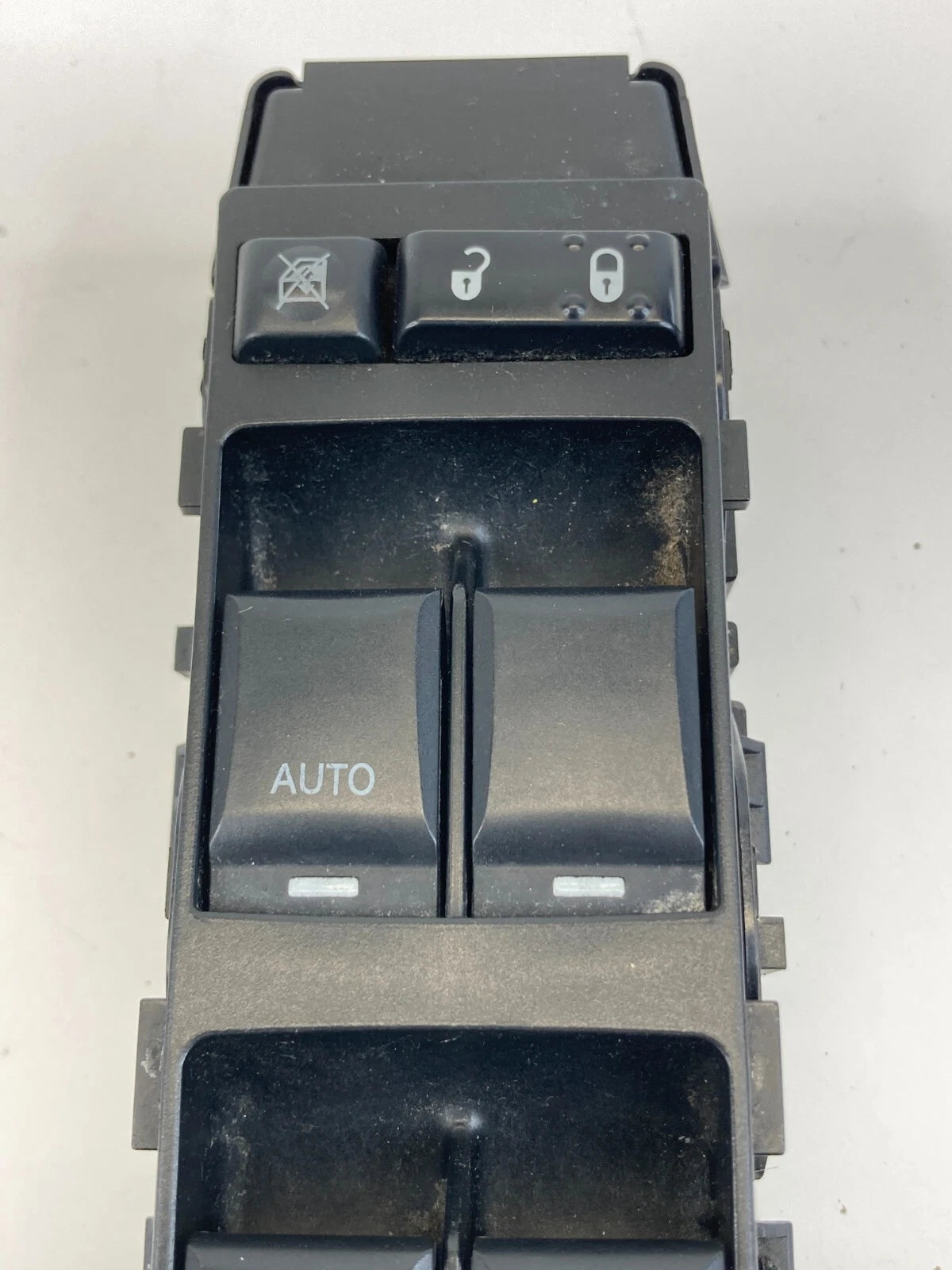 07-10 CHRYSLER 300 11-17 JEEP PATRIOT LEFT DOOR MASTER WINDOW SWITCH 04602780AA