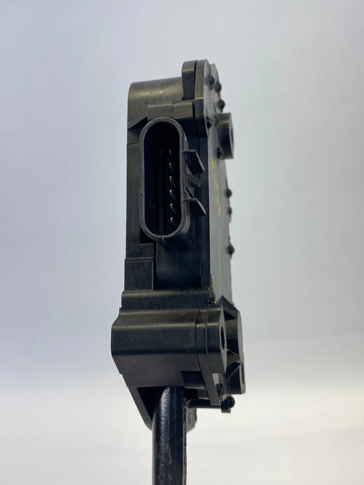 2006-2009 PONTIAC TORRENT GAS ACCELERATOR PEDAL ASSEMBLY 3.4L OEM 15222244