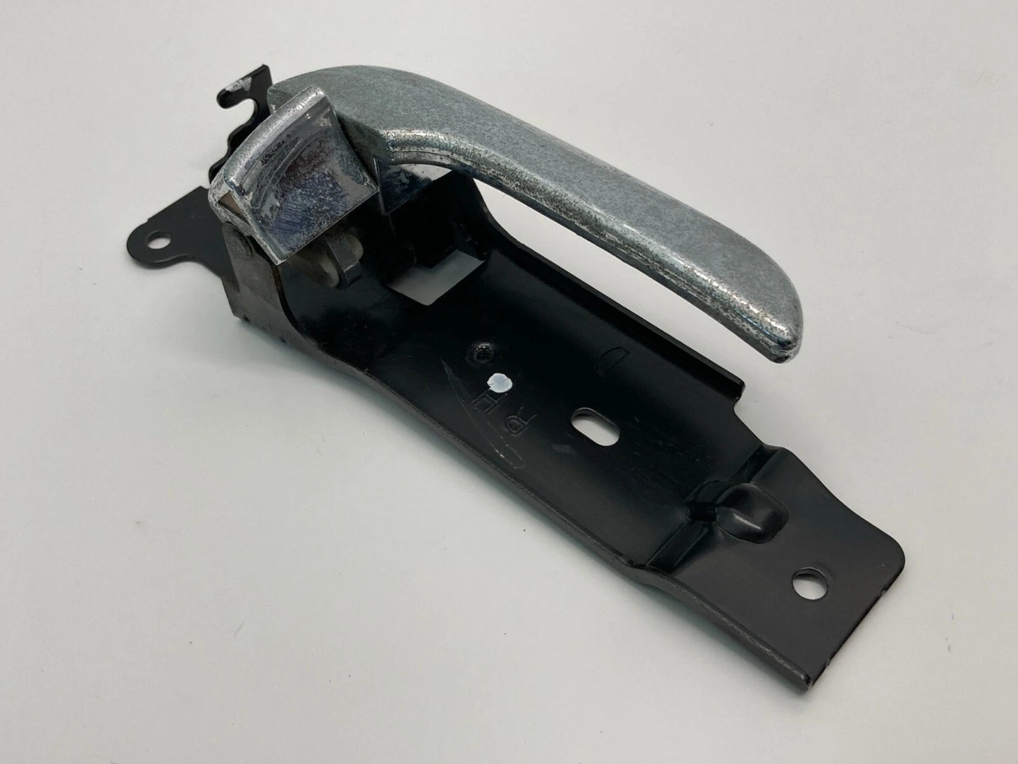 2004 2005 KIA SEDONA FRONT RIGHT PASSENGER SIDE INTERIOR INNER DOOR HANDLE OEM