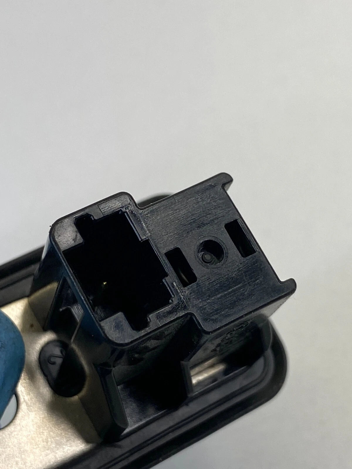 2013-2019 NISSAN SENTRA REAR LEFT SIDE DOOR COURTESY LIGHT SWITCH JAMB SENSOR