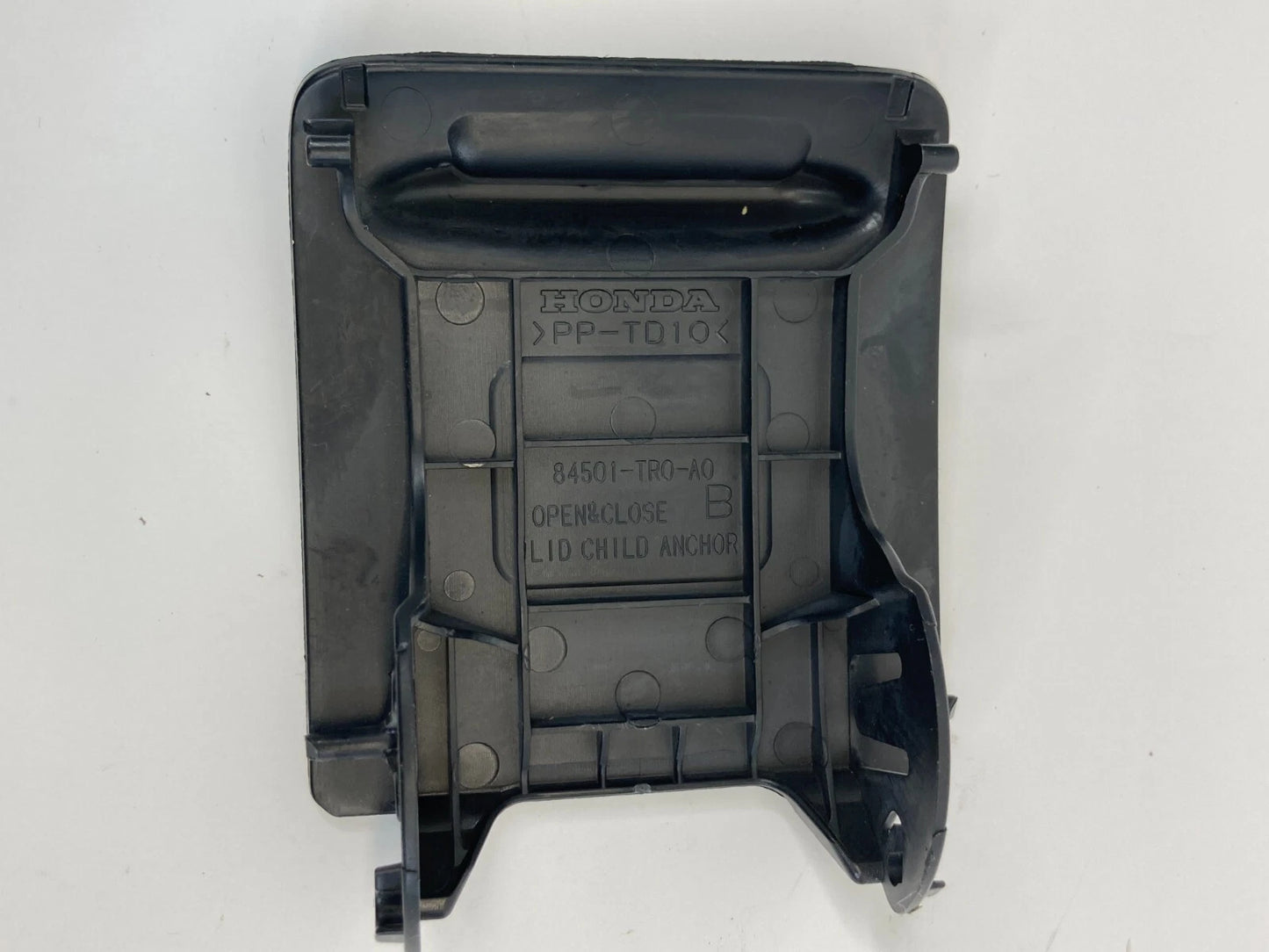 12-15 HONDA CIVIC SEDAN REAR SEAT OPEN & CLOSE LID CHILD ANCHOR CAP 84501-TR0-A0