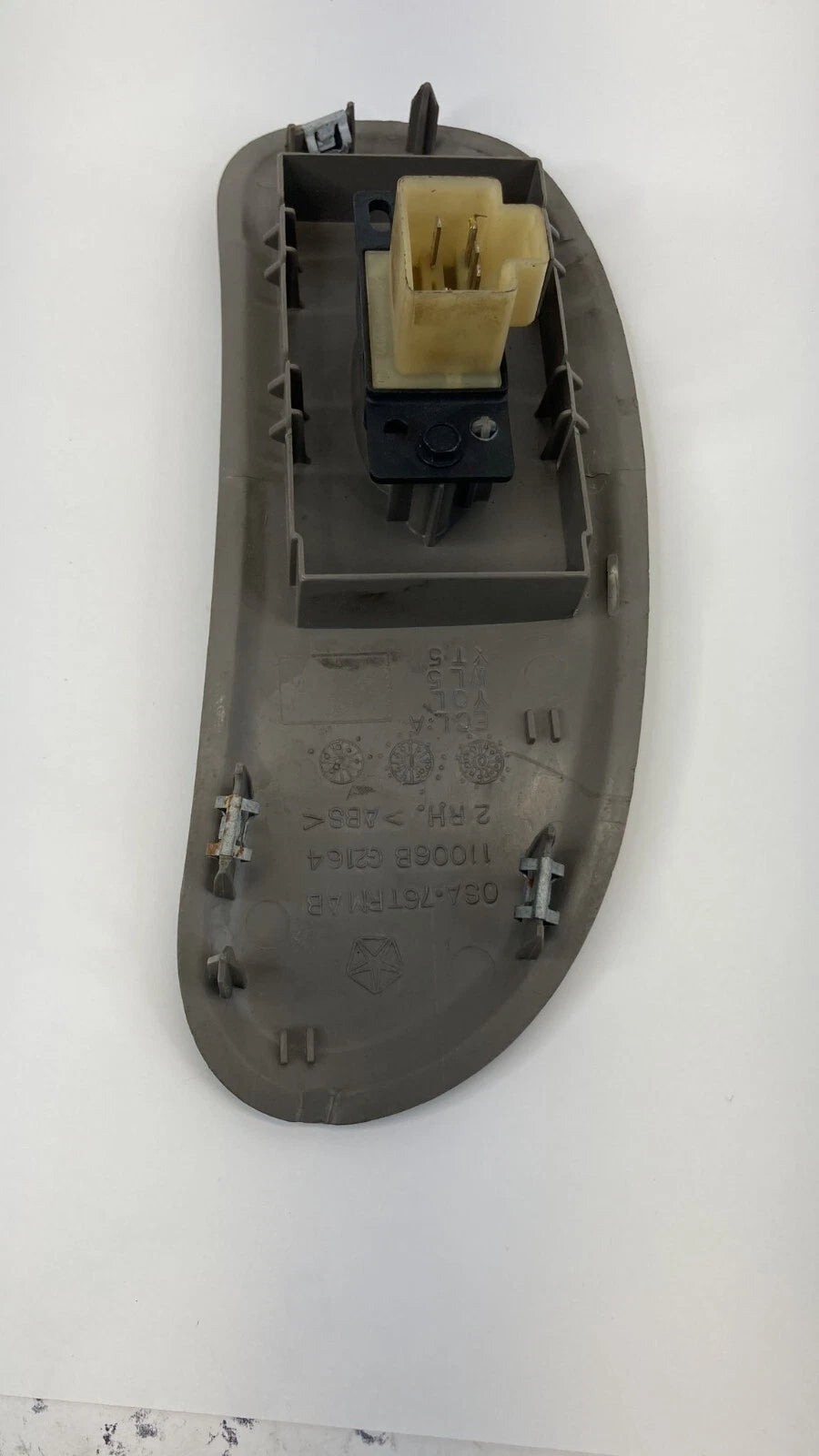 2001-2003 DODGE CARAVAN RIGHT SIDE DOOR WINDOW SWITCH W/ TRIM BEZEL 0SA76TRMAB