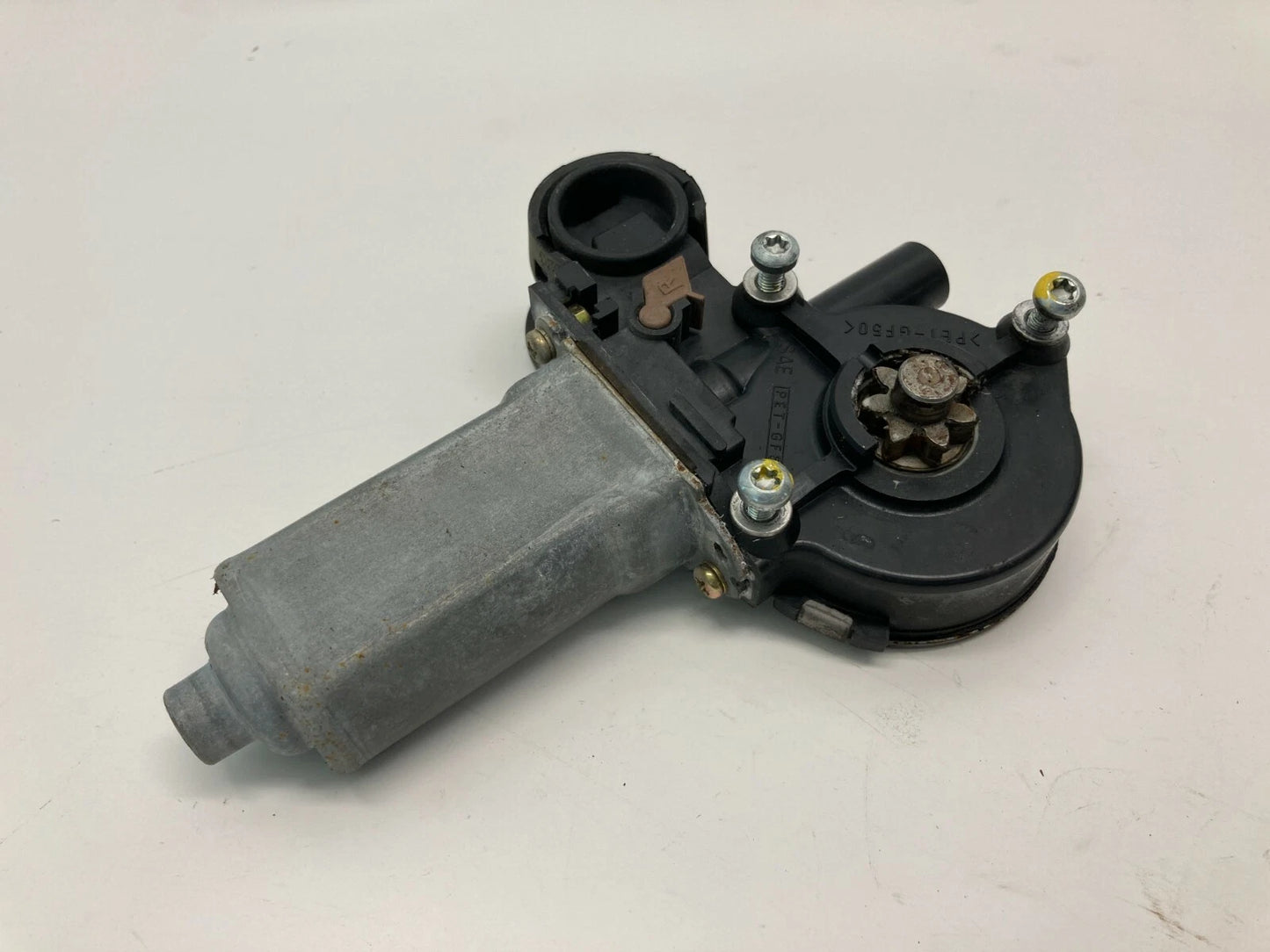 02-06 TOYOTA CAMRY 03-08 MATRIX COROLLA REAR LEFT SIDE WINDOW MOTOR 85710AA050