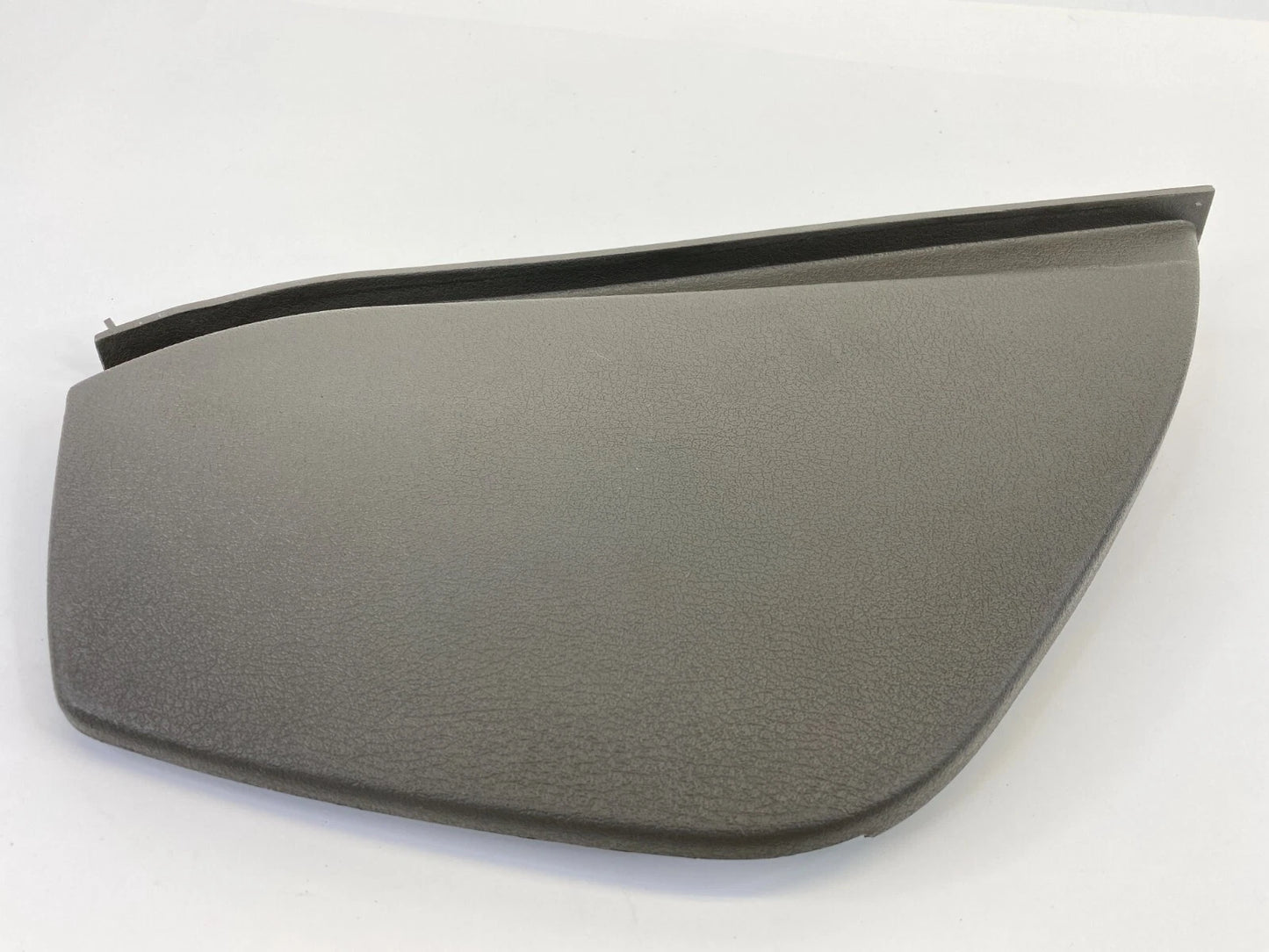 2005 06 2007 JEEP GRAND CHEROKEE DASH PANEL PASSENGER SIDE END CAP COVER OEM