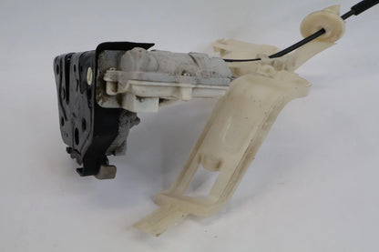 2011-2017 VOLKSWAGEN TOUAREG REAR RIGHT PASSENGER DOOR LOCK LATCH RELEASE OEM