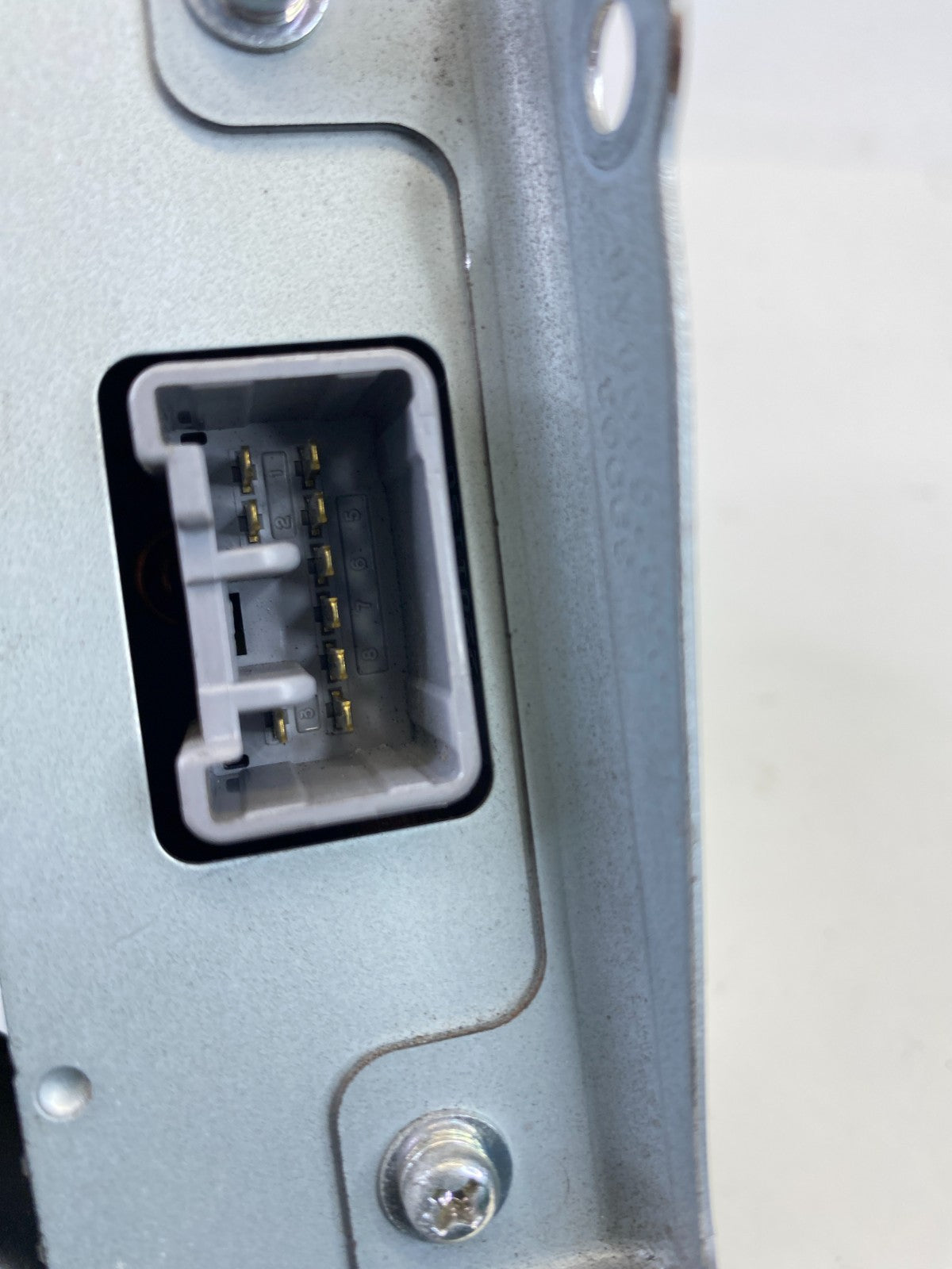 2008-2012 Chrysler Town & Country Power Inverter Module Unit 05026408AB