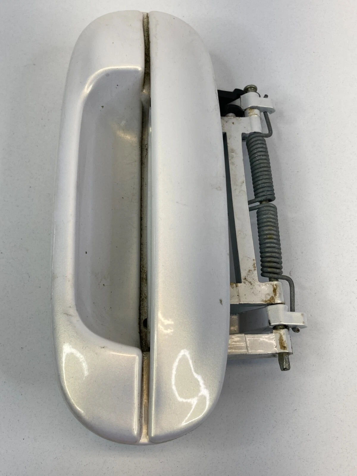06-11 CADILLAC DTS 03-07 CTS SEDAN FRONT RIGHT SIDE EXTERIOR DOOR HANDLE FR RH