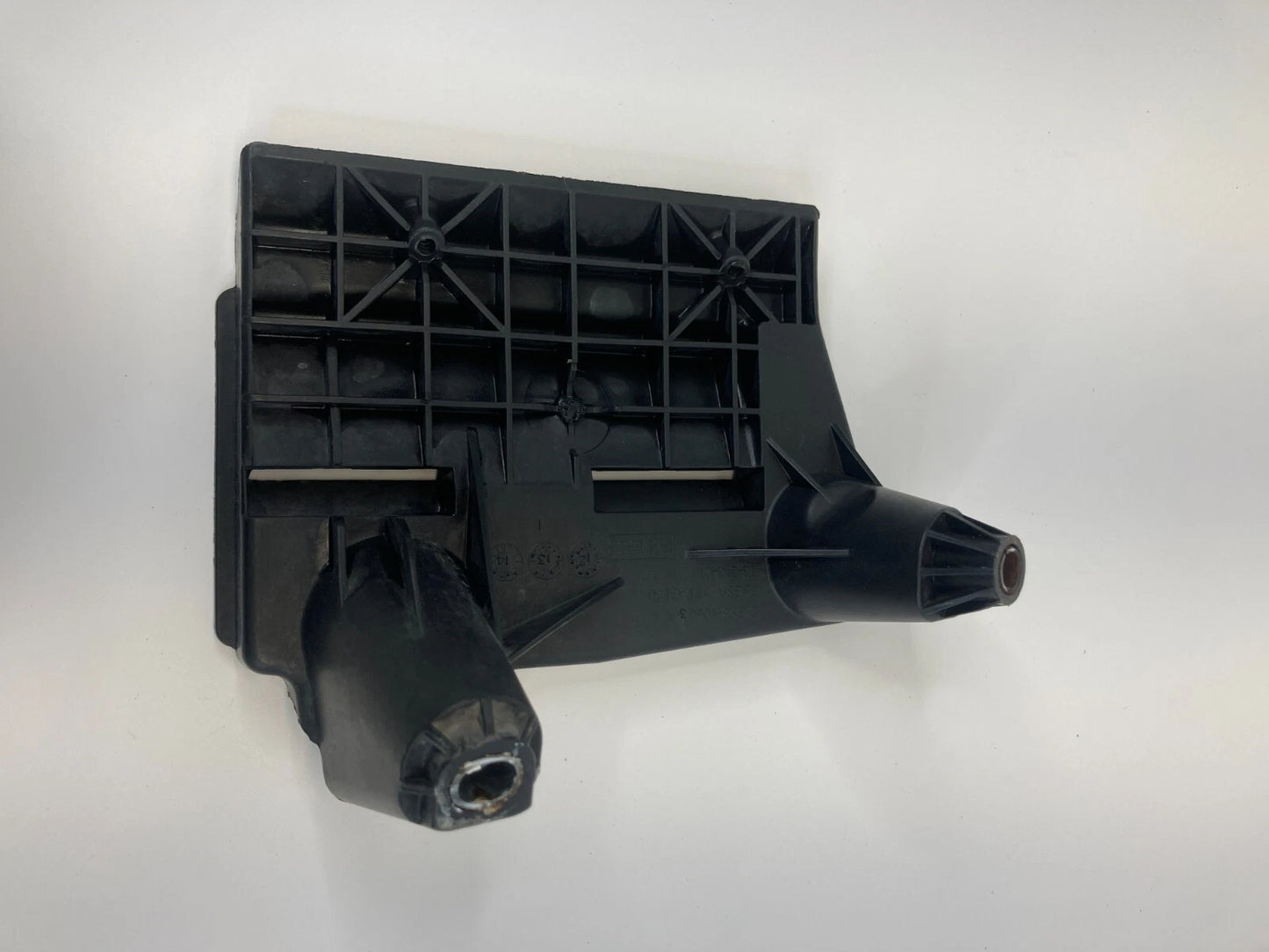 2013-2020 FORD FUSION BATTERY TRAY BRACKET MOUNT HOLDER DG93-10663-A OEM