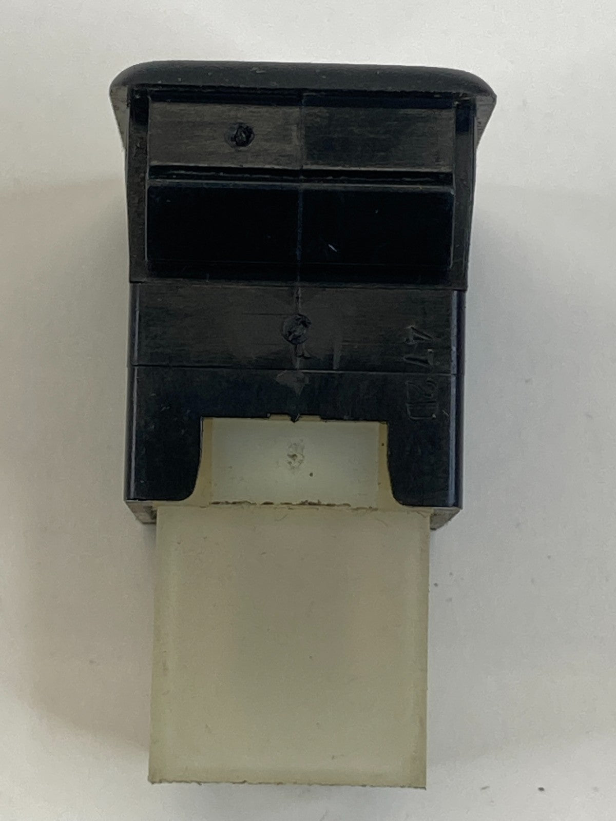 2003 2004 Infiniti G35 Trunk Lid Release Open Opener Button Control Switch OEM