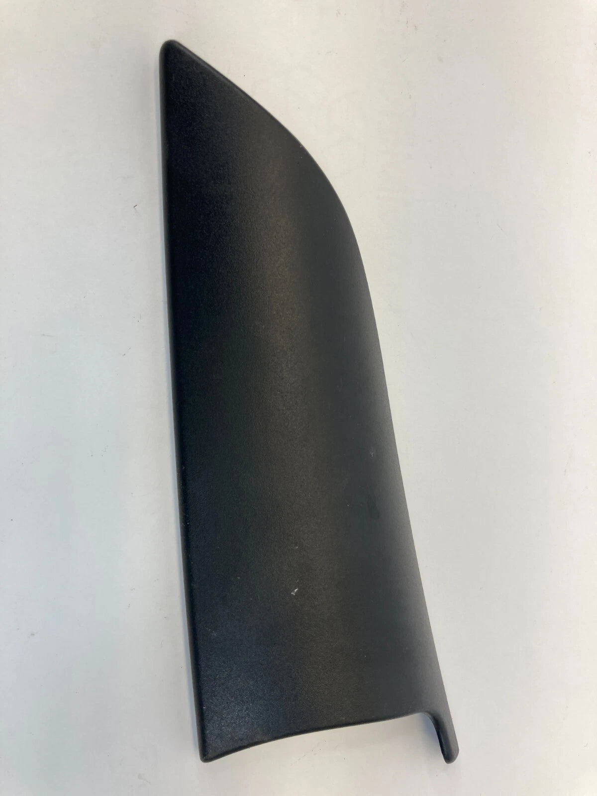 2006-2011 AUDI A6 FRONT LEFT DRIVER SIDE INNER DOOR CORNER COVER 4F0-857-505A