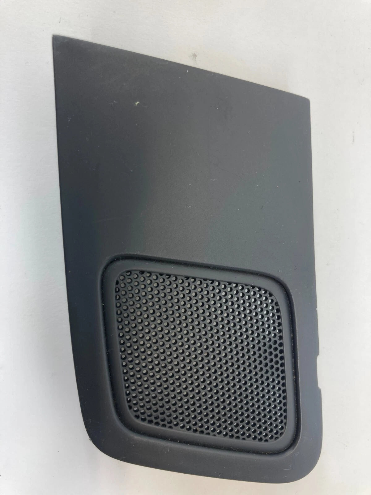 03-05 SUZUKI GRAND VITARA FRONT LEFT DRIVER SPEAKER TWEETER COVER TRIM 7383250J0