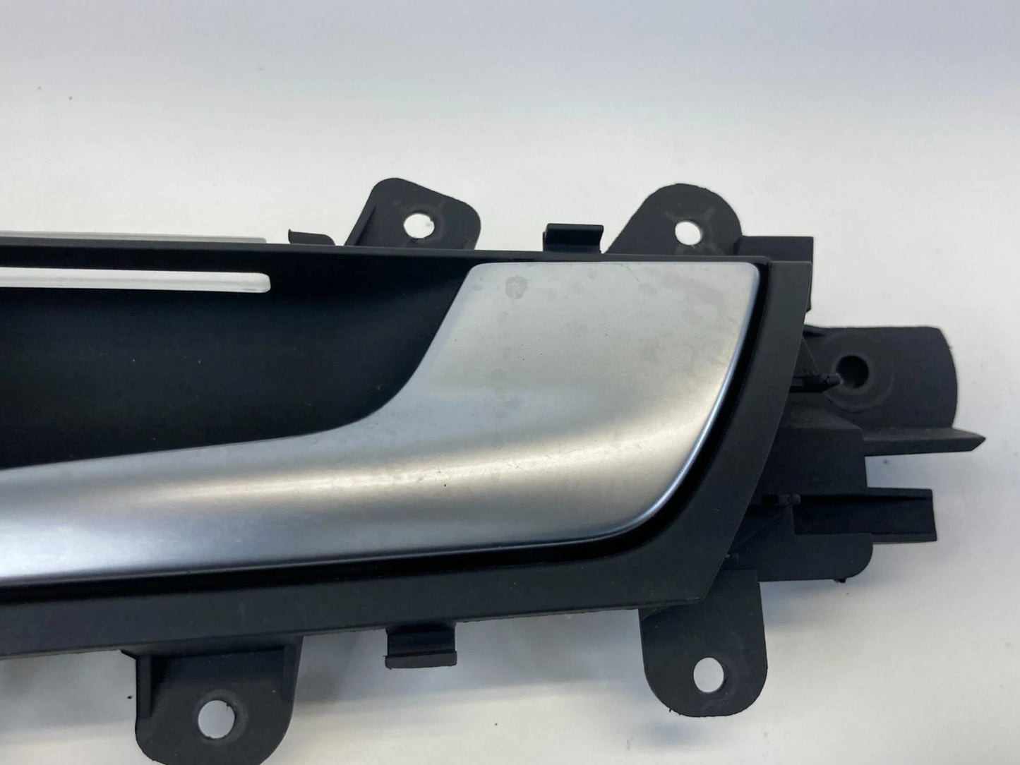 09-16 AUDI A4 QUATTRO REAR RIGHT INTERIOR DOOR HANDLE W LOCK SWITCH 8K0839020