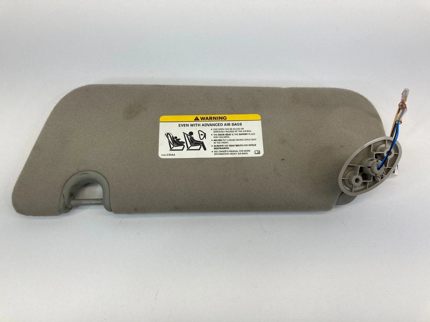 2003 2004 JEEP LIBERTY FRONT RIGHT PASSENGER SUNVISOR SET SUN VISOR SHADE