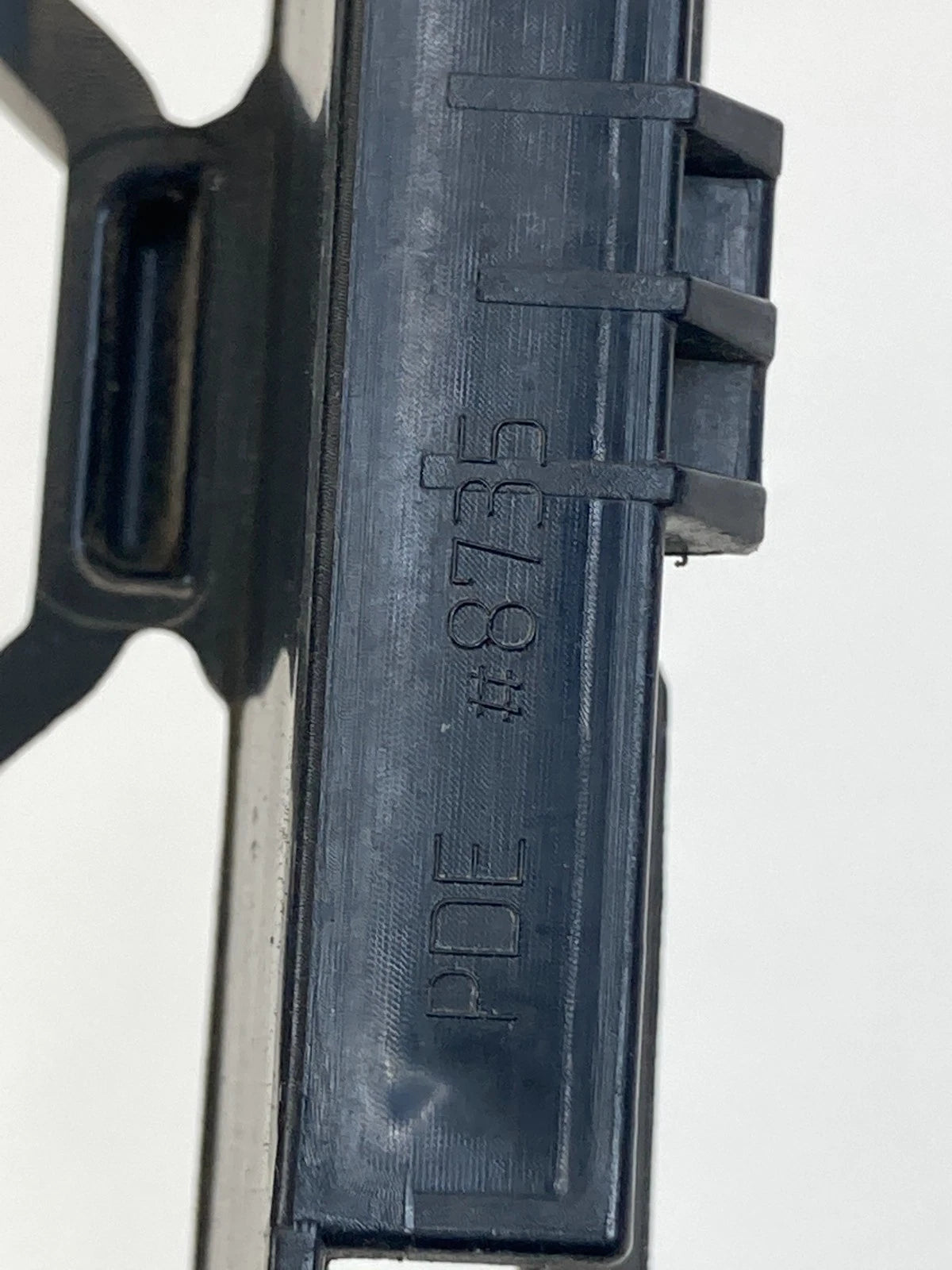 2013-2016 Dodge Dart Front Bumper Center Lower Grill Grille Assembly 68081409AA