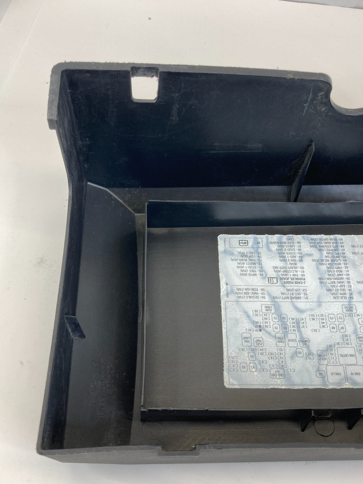 2007-2009 GMC Yukon 5.3L 16V A/T Engine Fuse Relay Box Cover Cap Lid OEM