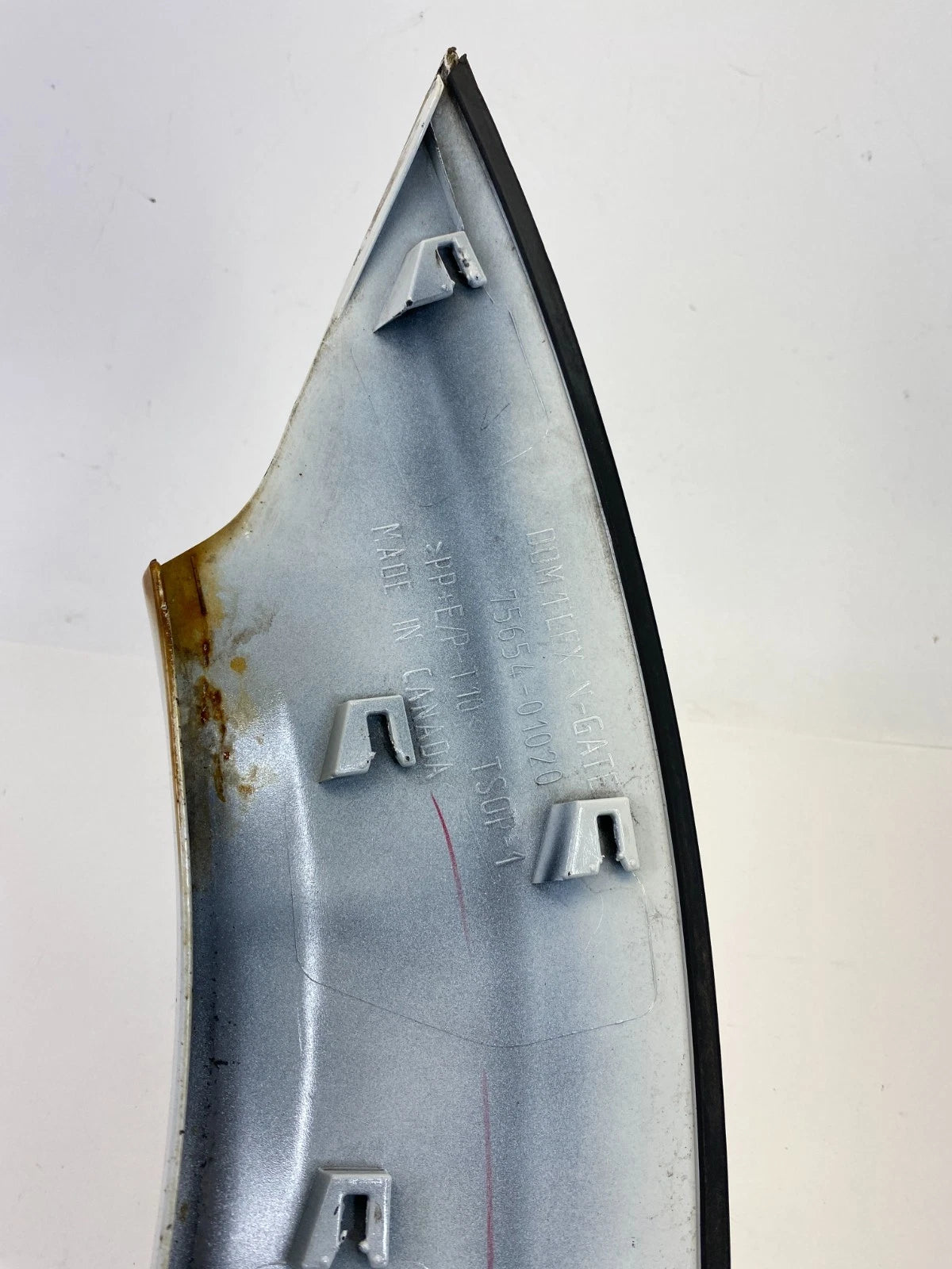 2003-2008 Pontiac Vibe Rear Left Back Quarter Flare Molding 75654-01020 OEM