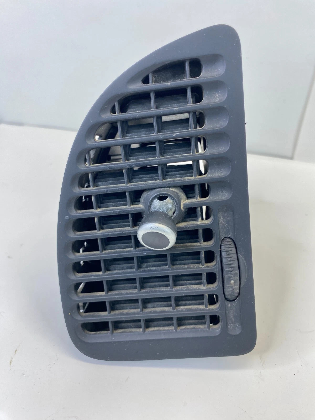 2005-2007 SAAB 9-3 LEFT DRIVER SIDE OUTER DASH AIR VENT GRILLE 12804033 OEM