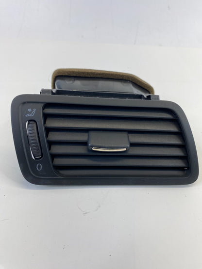 2009-2011 Volkswagen CC Front Right Side Outer Dash Air Vent Grille 3C1-819-702