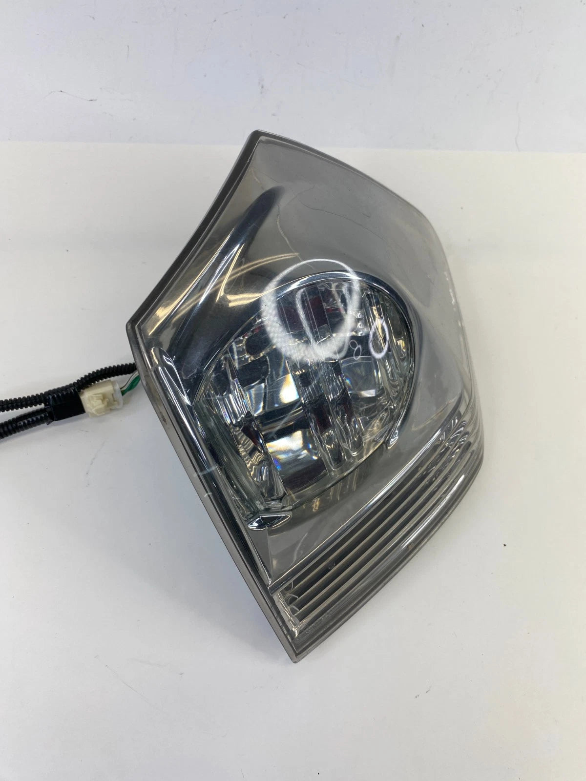 2007-2009 LEXUS RX350 RIGHT PASSENGER SIDE QUARTER PANEL MOUNTED TAIL LIGHT OEM