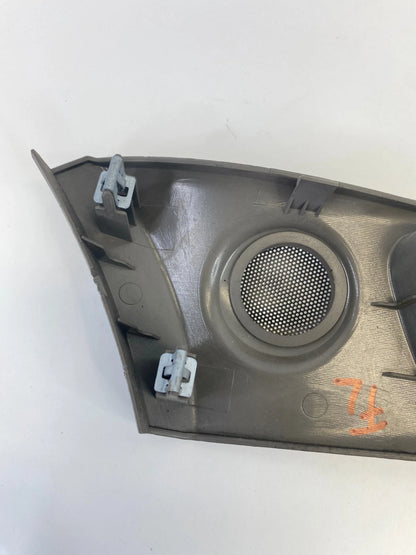 2005-2010 KIA SPORTAGE FRONT LEFT INSIDE DOOR HANDLE TRIM BEZEL 83611-1F010