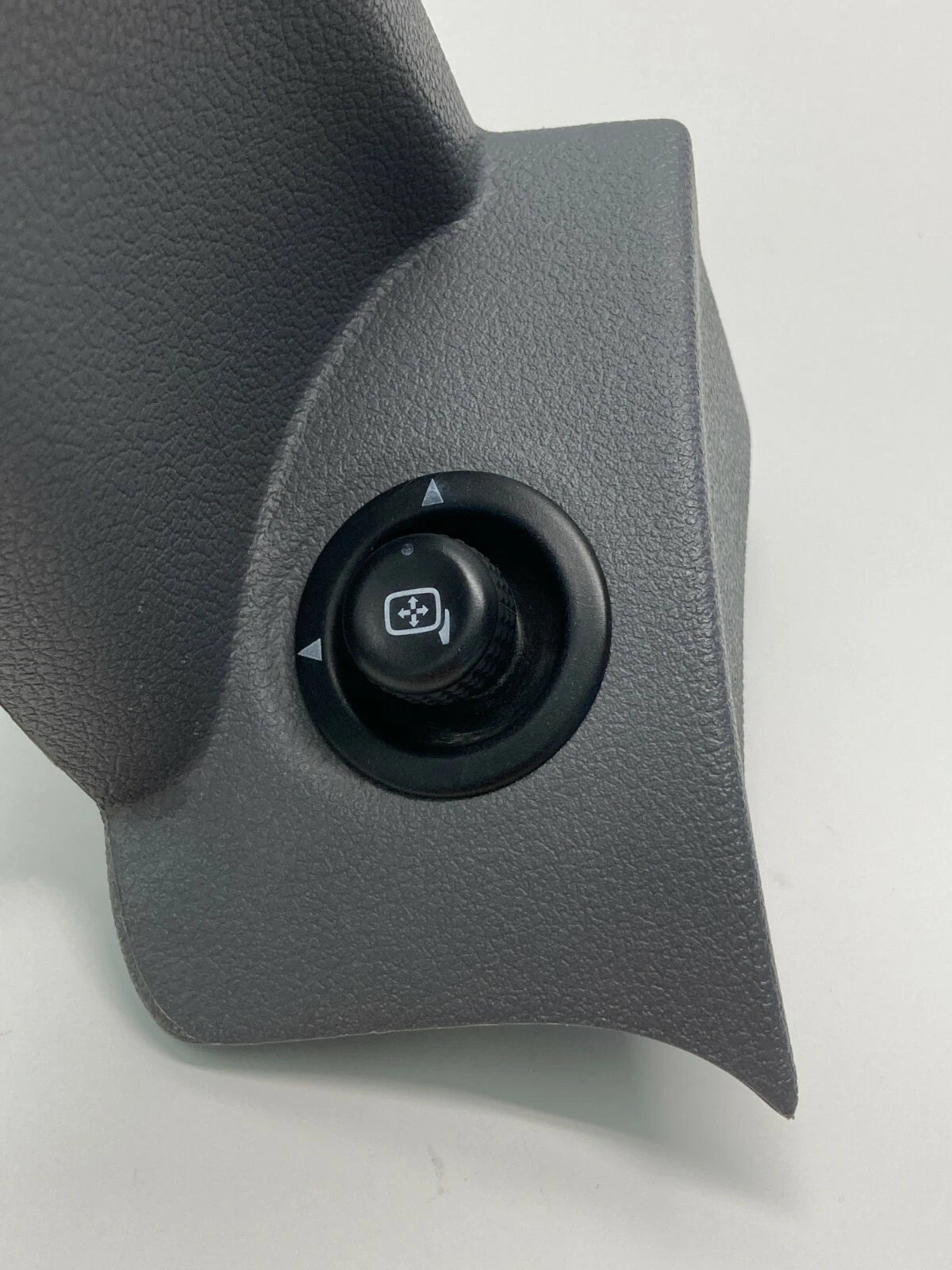 05 06 07 FORD FREESTYLE LEFT DRIVER DOOR POWER MIRROR SWITCH INNER COVER TRIM