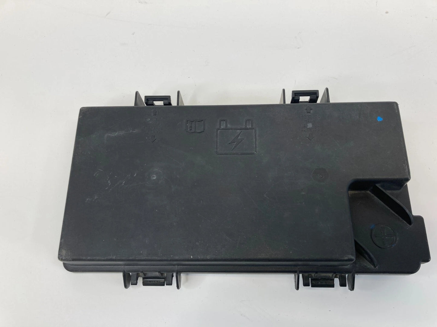 2008-2010 CHRYSLER TOWN & COUNTRY GRAND CARAVAN ENGINE RELAY FUSE BOX CAP COVER
