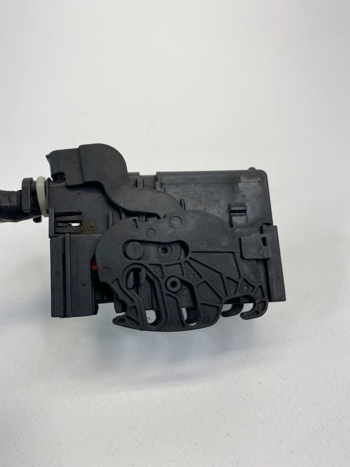 2011-2014 Nissan Cube AT ABS Anti Lock Brake Pump Plug Cable Connector 192840