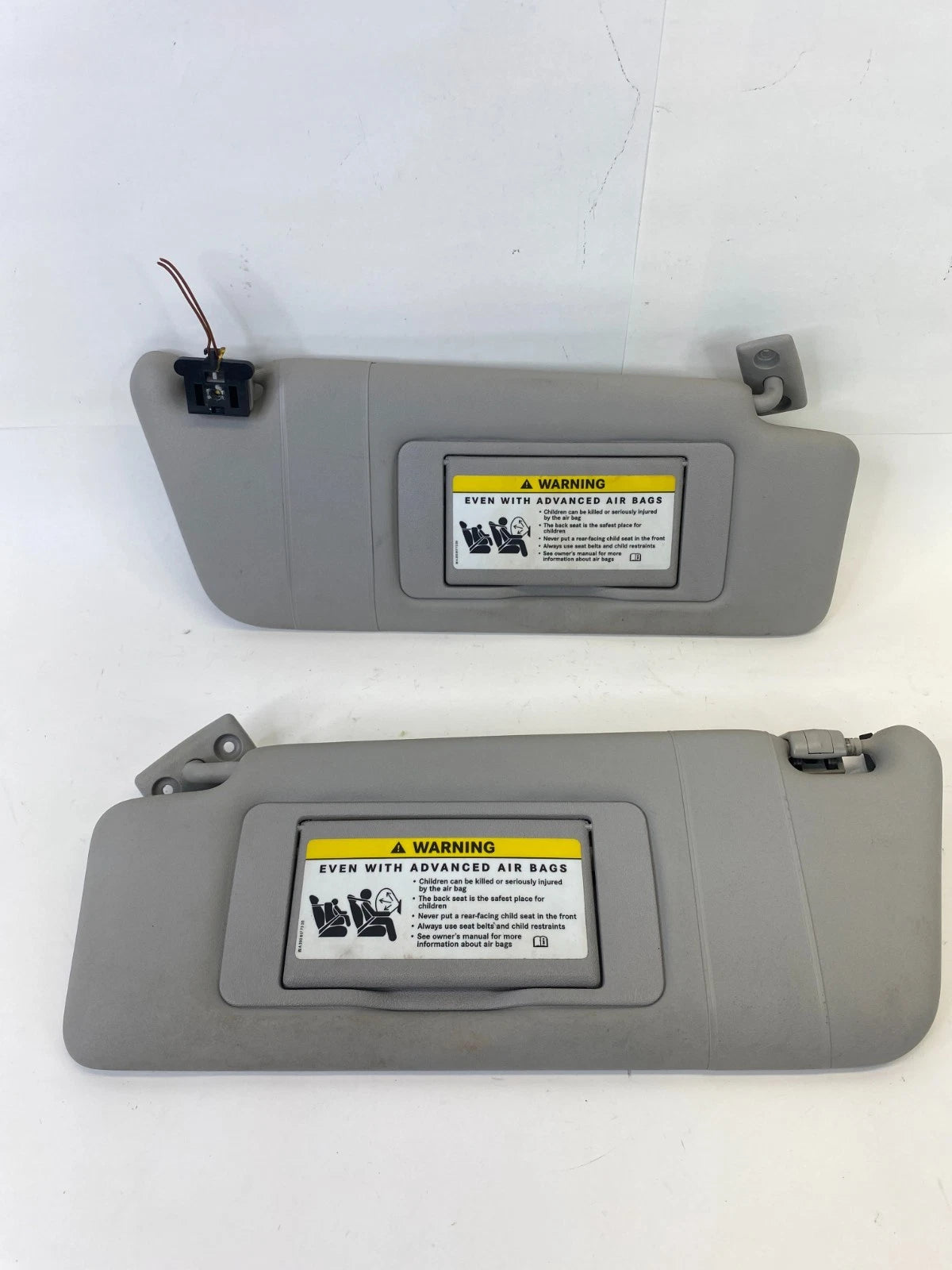 2001-2005 MERCEDES-BENZ C240 4MATIC SUNVISORS PAIR SET LEFT RIGHT GRAY OEM